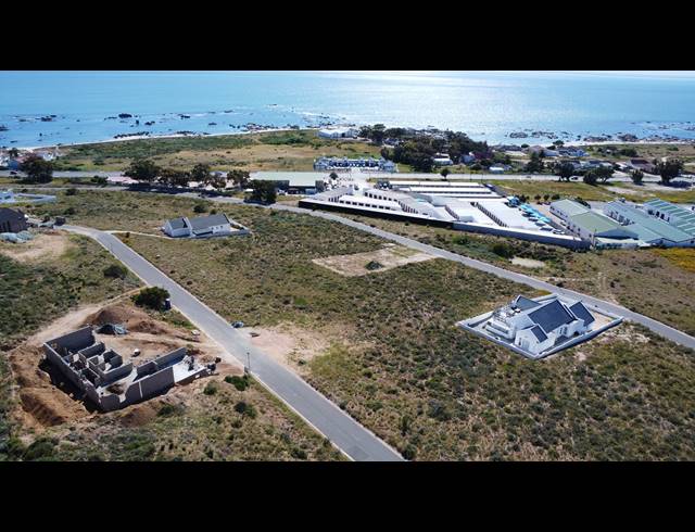850M² VACANT LAND FOR SALE IN BRITANNICA HEIGHTS